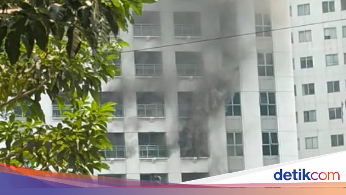 Kebakaran Apartemen di Tanah Abang Melibatkan 115 Personel Pemadam Kebakaran