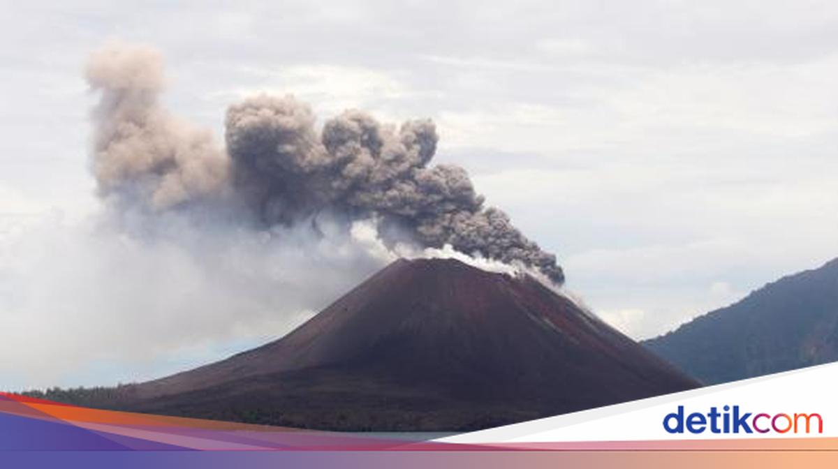 Enam Gunung Api di Indonesia Erupsi Bersamaan, Apa Penyebabnya?