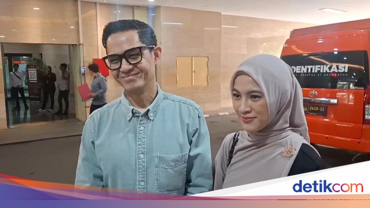 ---
Aliran Uang ke Dude Harlino dan Alyssa Soebandono Terungkap dalam Persidangan

---
