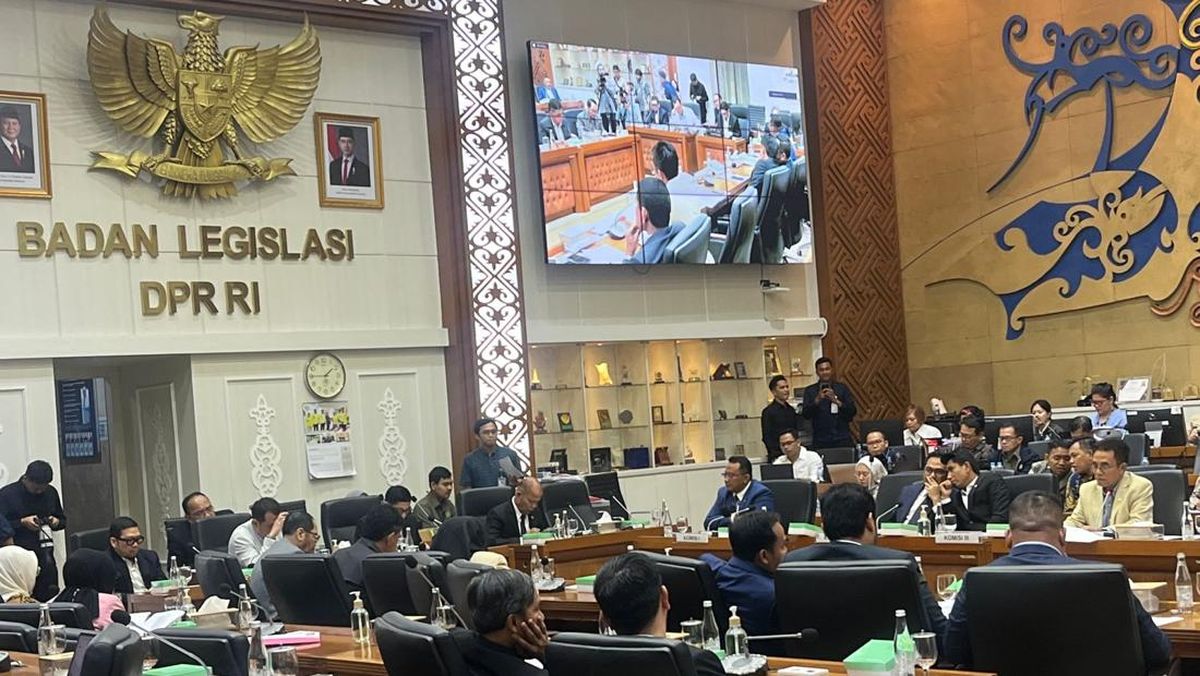 DPR Siapkan Aturan Royalti untuk Karya Jurnalistik dalam RUU Hak Cipta