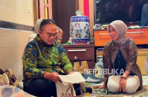 Kisah Inspiratif Utari: Dari Mesin Jahit Tua Menjadi Sumber Penghidupan Lima Keluarga