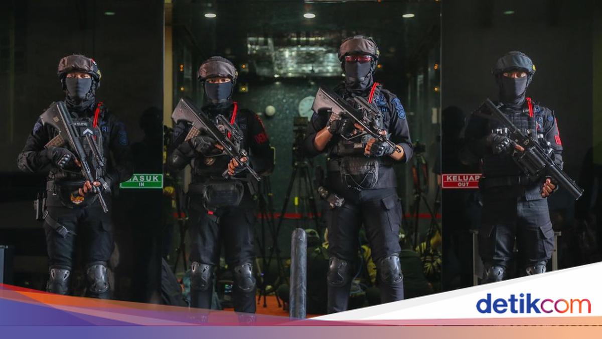 ---
Penyelidikan Kasus Judi Online di Hayam Wuruk, 321 WNA Ditangkap

---