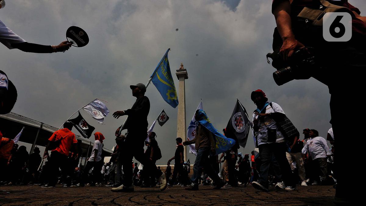 Hari Buruh 1 Mei 2026: Guru Besar FKUI Ingatkan Bahaya Dehidrasi yang Dapat Memicu Kerusuhan