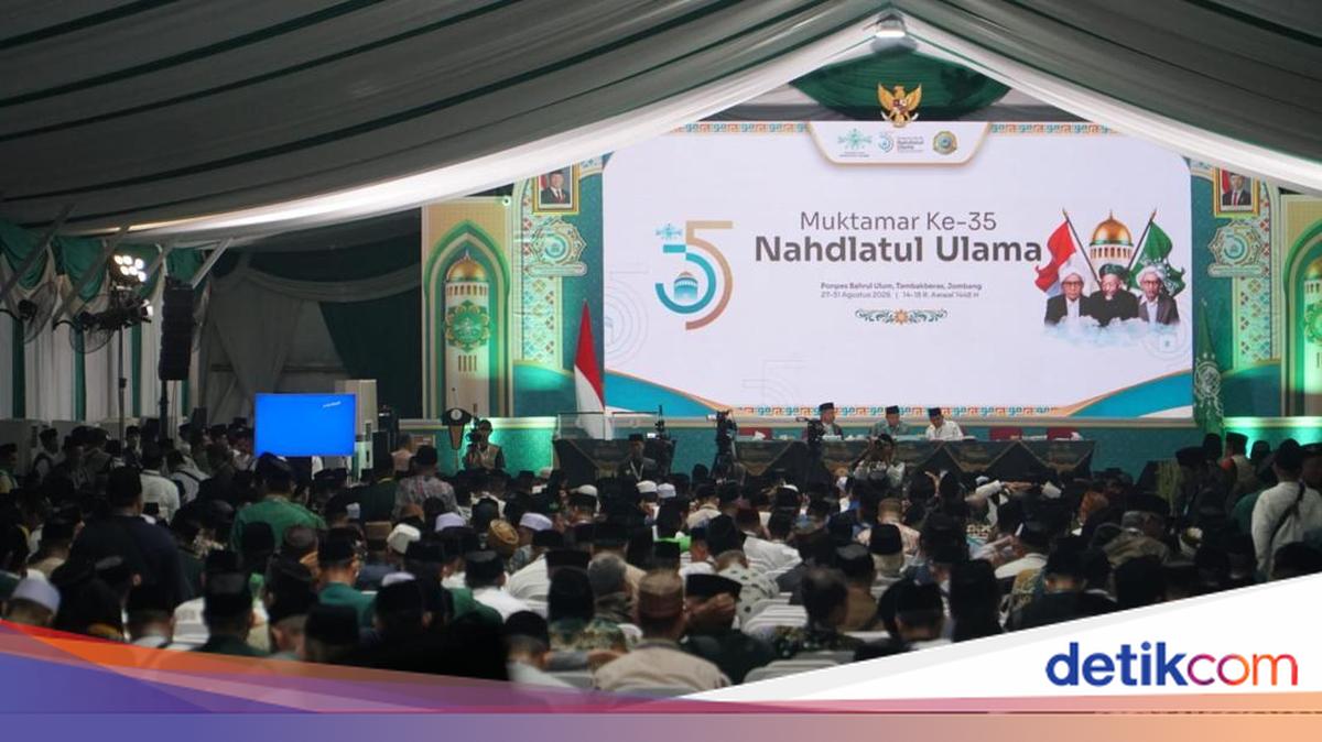 ---
KH Abdul Hakim Mahfudz Terpilih Sebagai Ketua Umum PBNU Dalam Muktamar ke-35

---