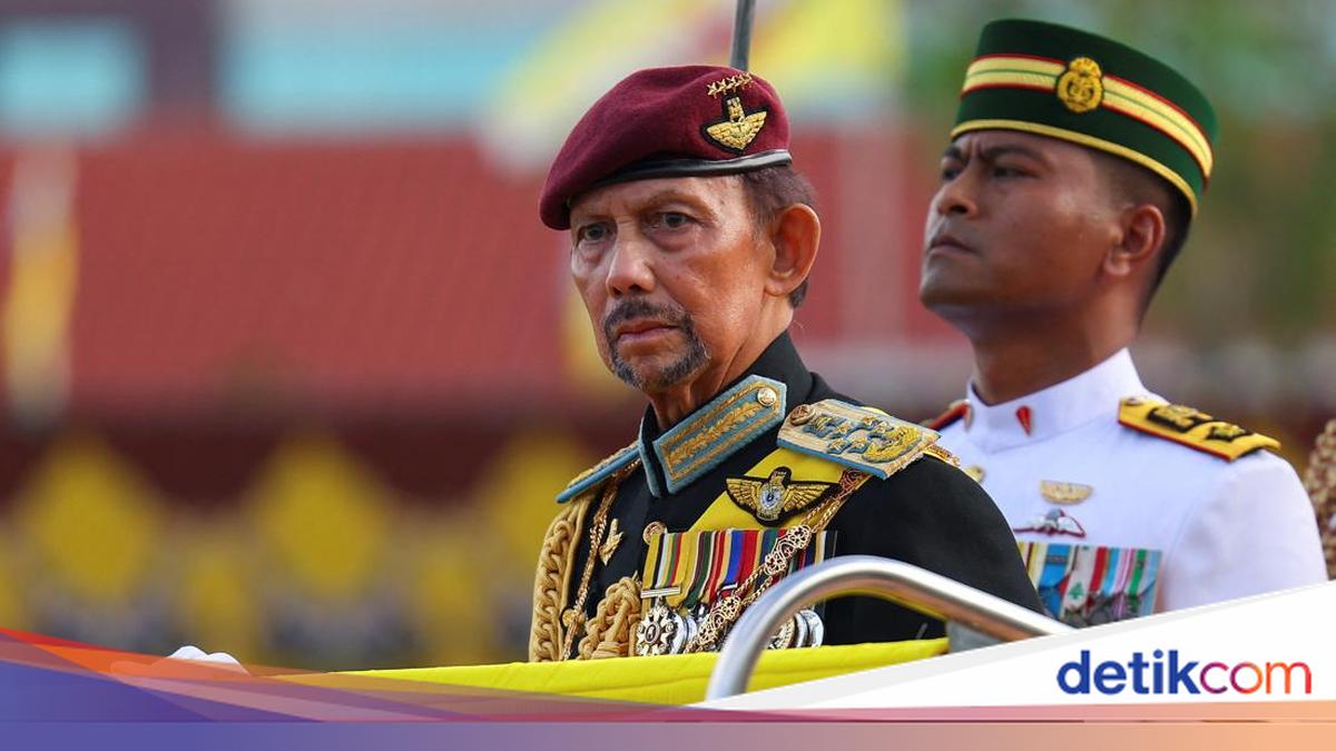 ---
Sultan Brunei Cabut Gelar Kerajaan Menantu Perempuan, Apa yang Terjadi?

---