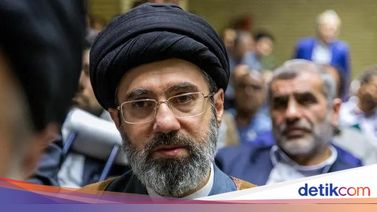 Mojtaba Khamenei Serukan Ketahanan Ekonomi di Tengah Sanksi Baru AS