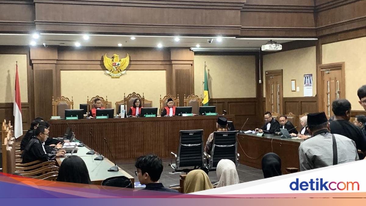 ---
Jaksa KPK Minta Penolakan Terhadap Perlawanan Yaqut dalam Kasus Kuota Haji

---