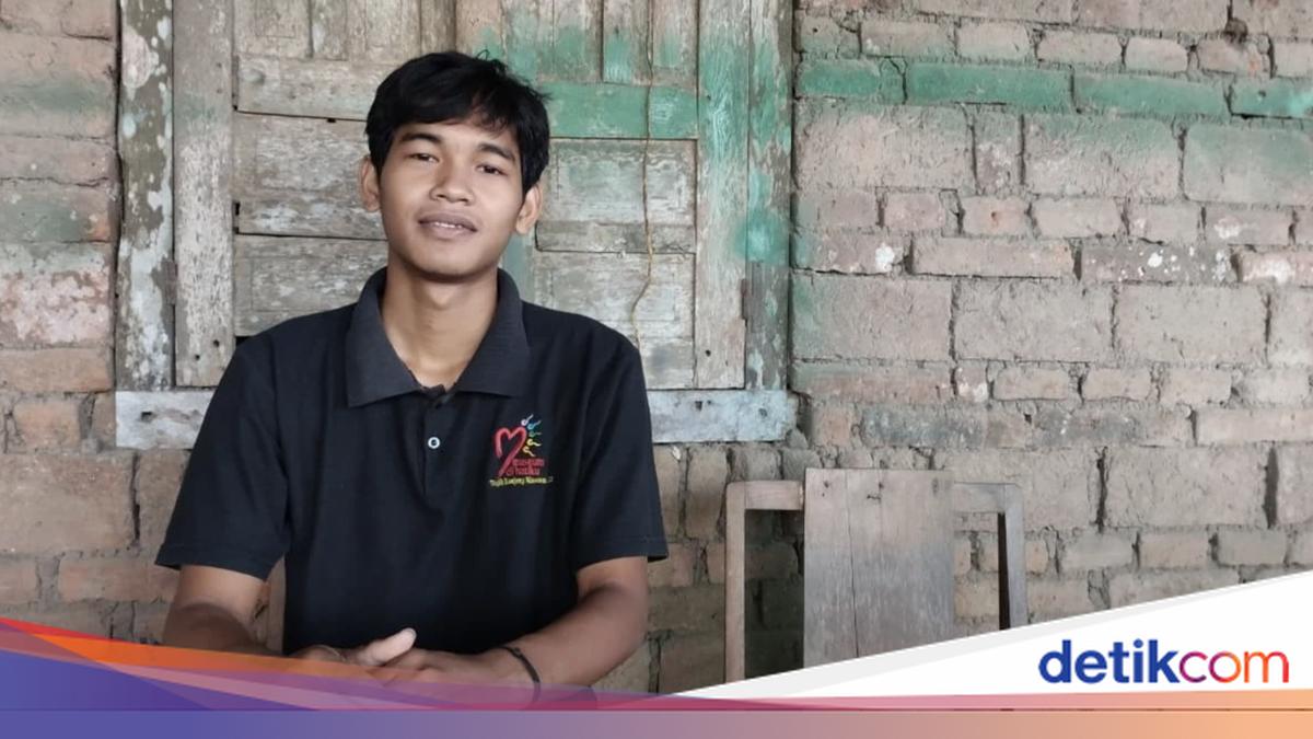 Kisah Inspiratif Anak Penjual Keripik Pisang yang Masuk UGM dengan Beasiswa Penuh