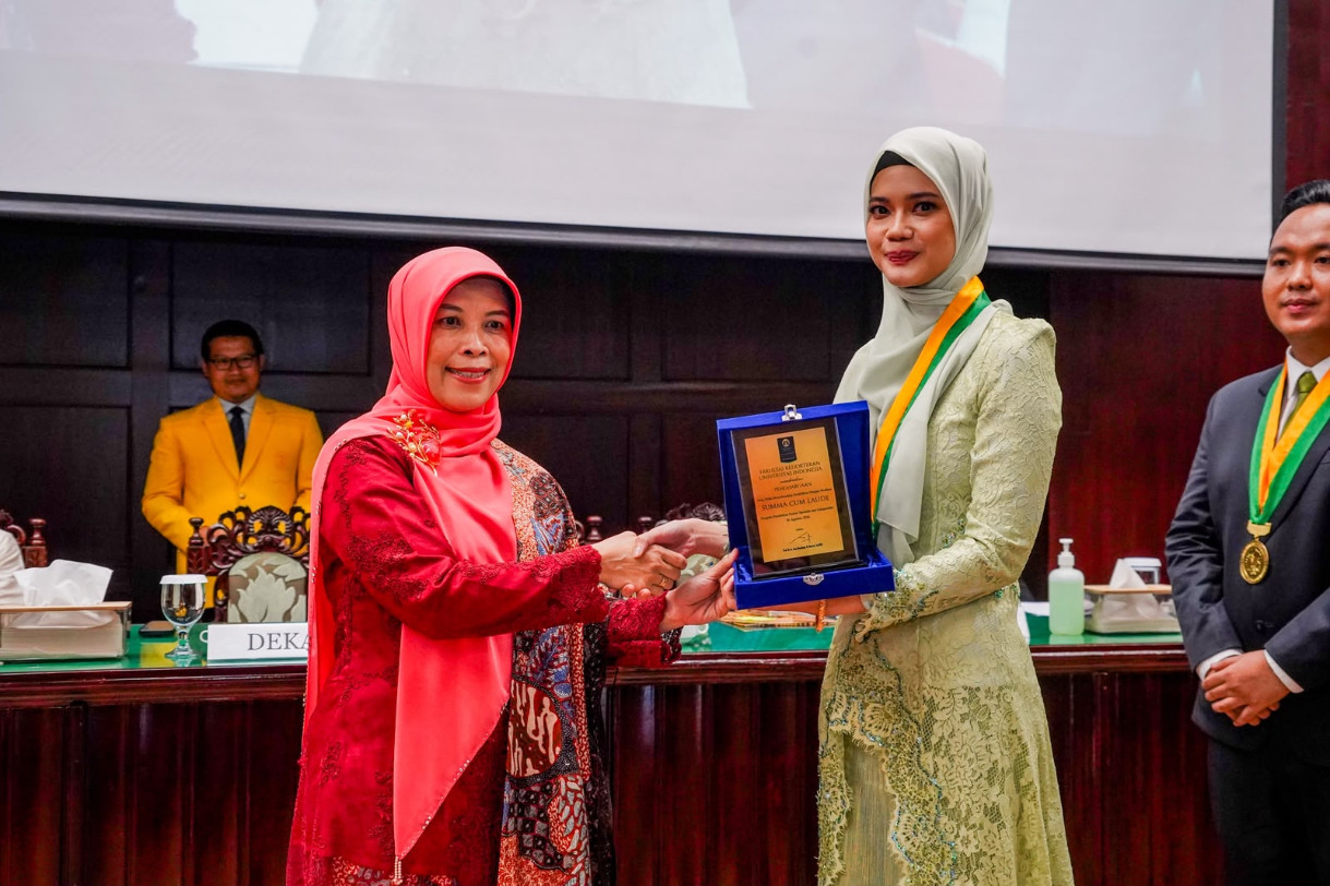 Kisah Inspiratif dr. Rabbania Hiksas, Raih IPK Sempurna di Spesialis Obgyn FKUI