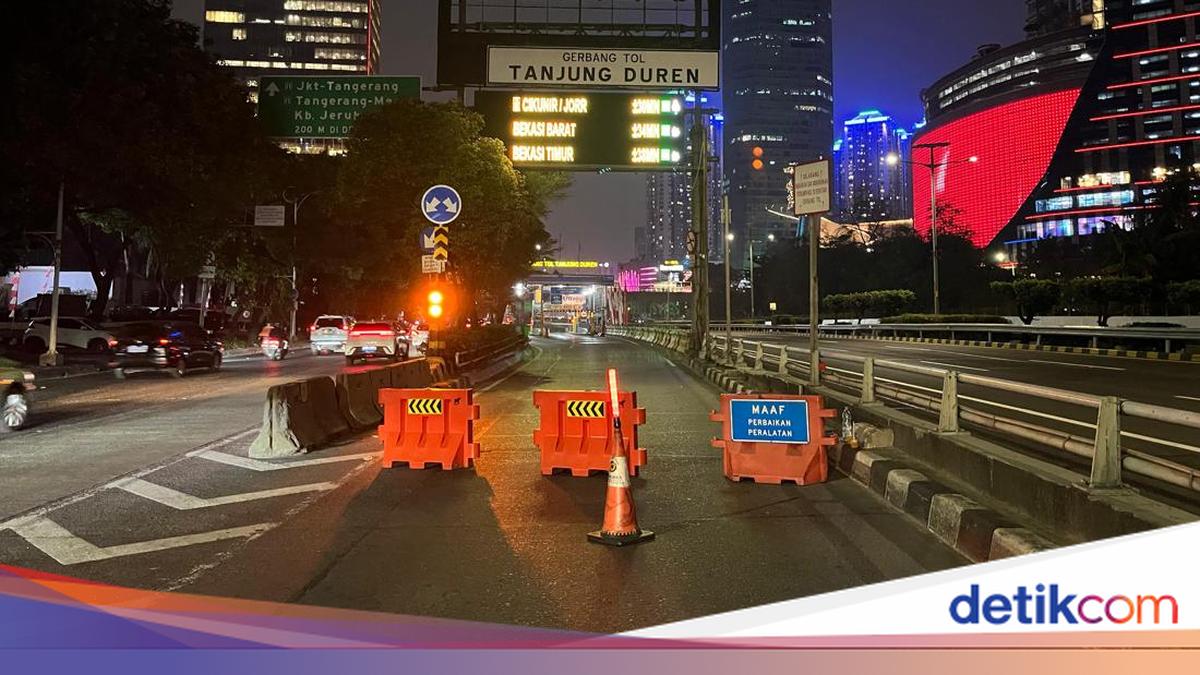 ---
Kerumunan Massa di Sekitar DPR, Beberapa Gerbang Tol Ditutup

---