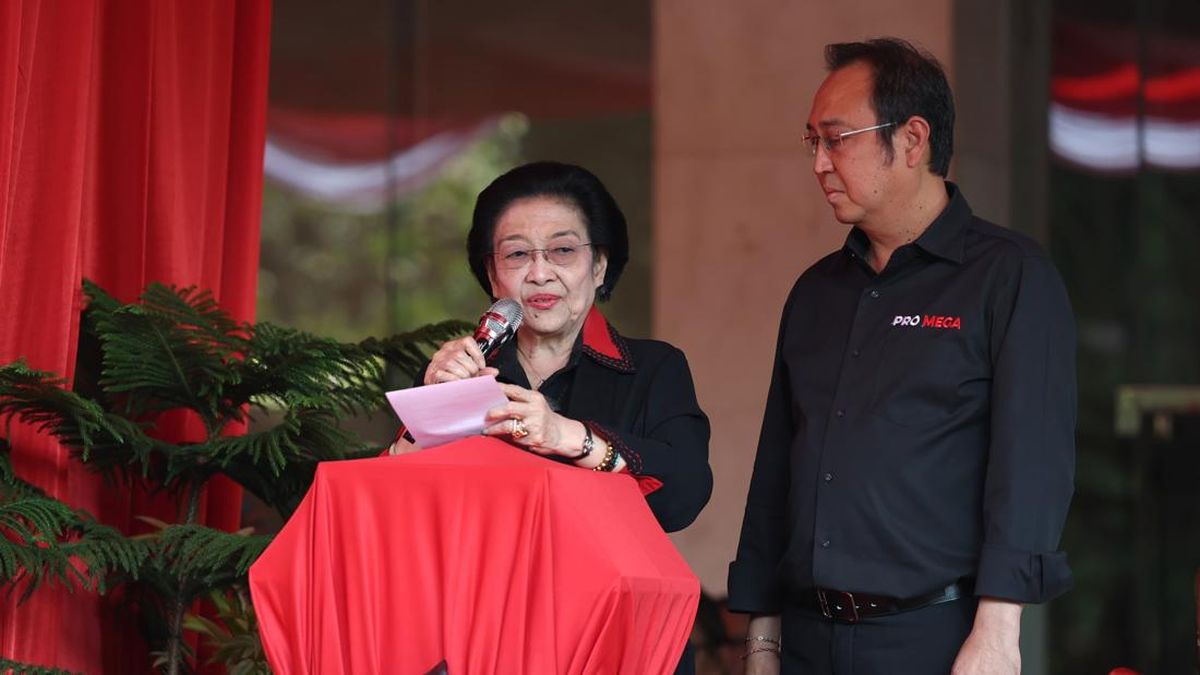 Megawati Resmikan Monumen Sejarah Kudatuli di DPP PDIP