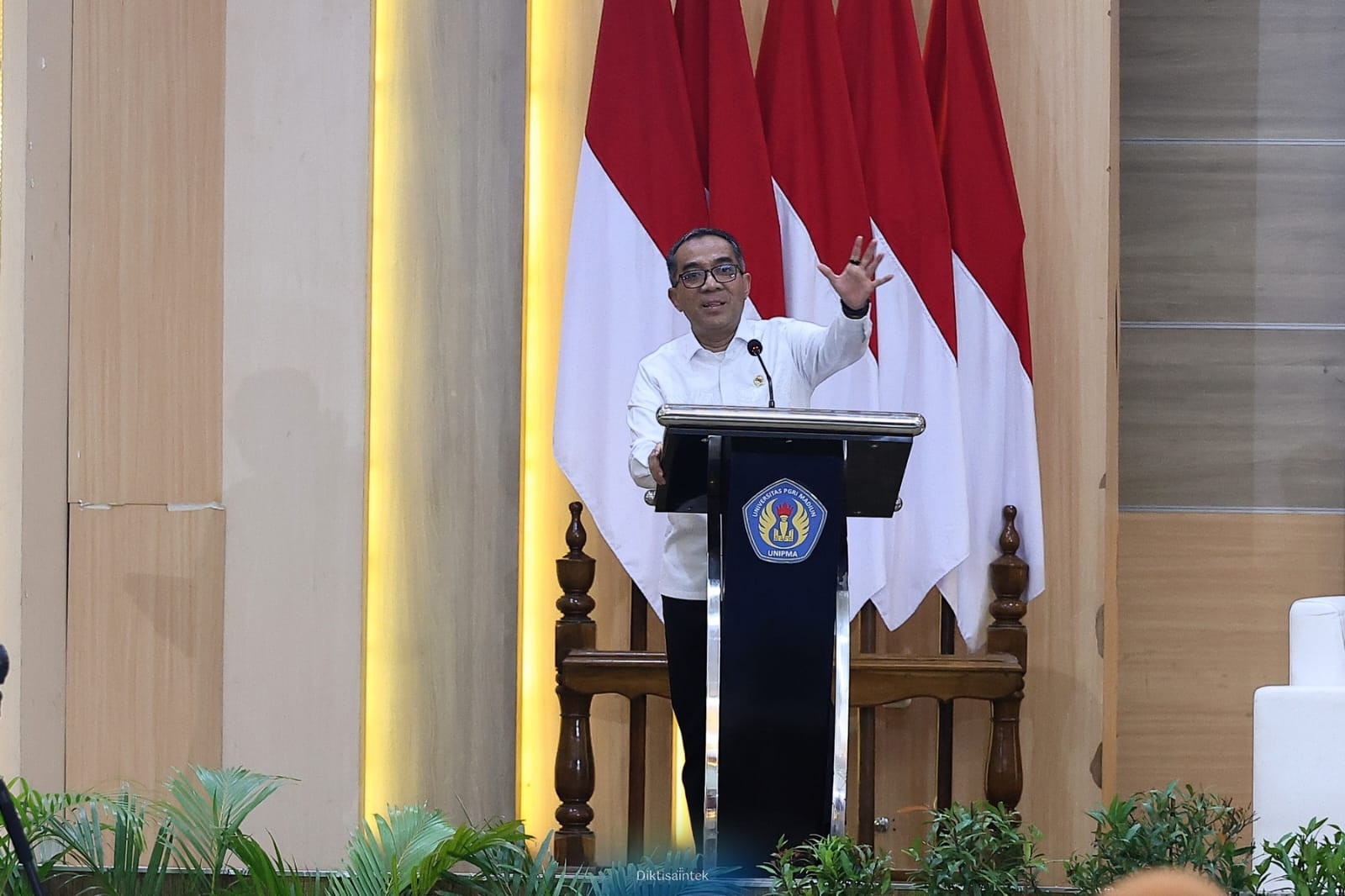 Peran Dosen dalam Mendorong Kemajuan Pendidikan Tinggi di Indonesia