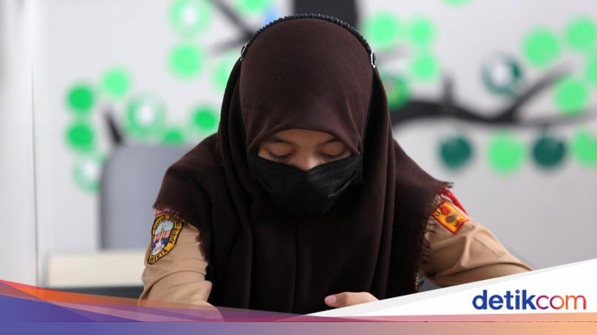 Pembatasan Penggunaan Gawai di Sekolah: Penjelasan dari Kemendikdasmen