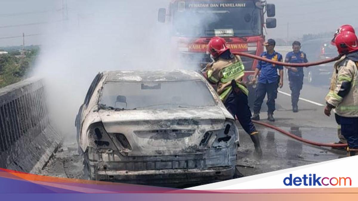 ---
Kebakaran Mobil di Tol MBZ, Pengemudi dan Penumpang Selamat

---