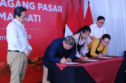Bank Jakarta Salurkan Kredit Massal kepada Pedagang Pasar Induk Kramat Jati