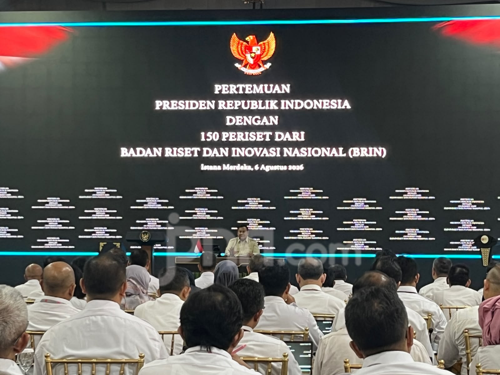 ---
Prabowo Tak Khawatir Peringkat Pendidikan Indonesia di Bawah Singapura

---