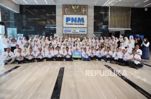PNM Menghargai Karyawan Terbaik yang Melaksanakan Ibadah Umrah