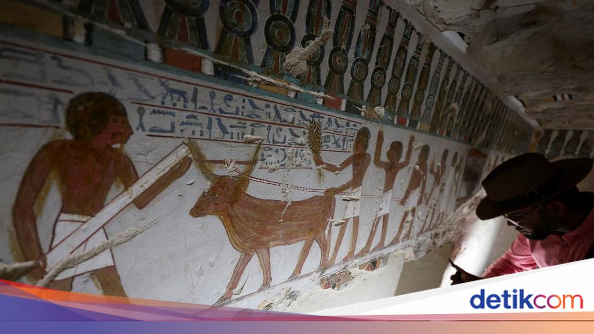 ---
Pameran Artefak Makam Tutankhamun Menjadi Daya Tarik di Luxor

---