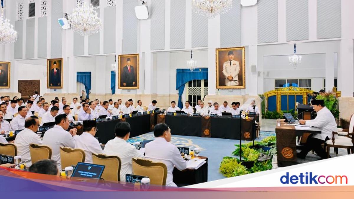 Prabowo dan Gibran Tidak Duduk Bersebelahan di Sidang Kabinet, Istana Sebut Karena Kebutuhan Teknis