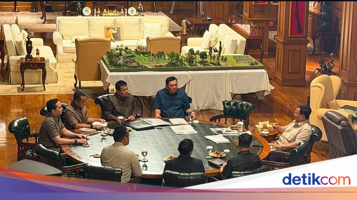 Prabowo Ajak Dirut Pertamina Diskusikan Restrukturisasi di Hambalang
