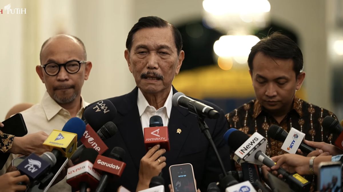 Pertemuan Penting Prabowo dengan Luhut dan Para Ekonom di Hambalang