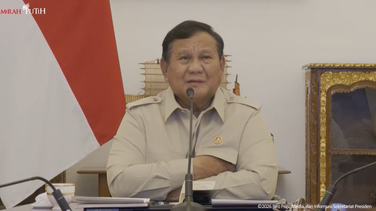 Prabowo: Lima Gunung Berapi Erupsi, Kita Harus Siap Hadapi Takdir di Lingkaran Api