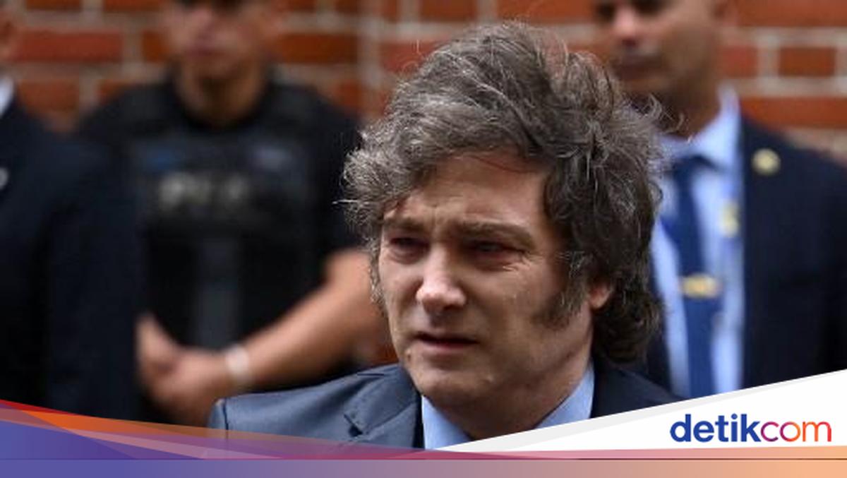 ---
Presiden Argentina Bagikan Foto Messi Setelah Kemenangan Melawan Inggris: Semangat Tidak Pernah Padam!

---