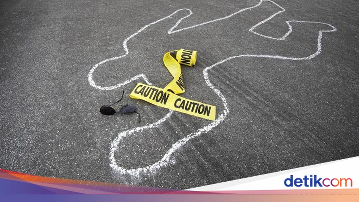 ---
Pria di Jakarta Barat Meninggal Dunia Setelah Dikeroyok dan Terjatuh dari Lantai Dua Pasar

---