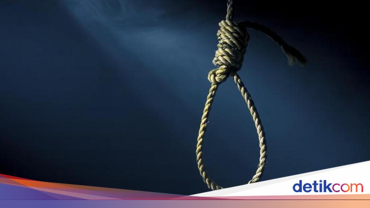 ---
Mahasiswa UI Ditemukan Tewas Gantung Diri di Depok

---