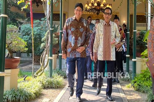 Purbaya Menegaskan Masyarakat Tidak Menguras Tabungan