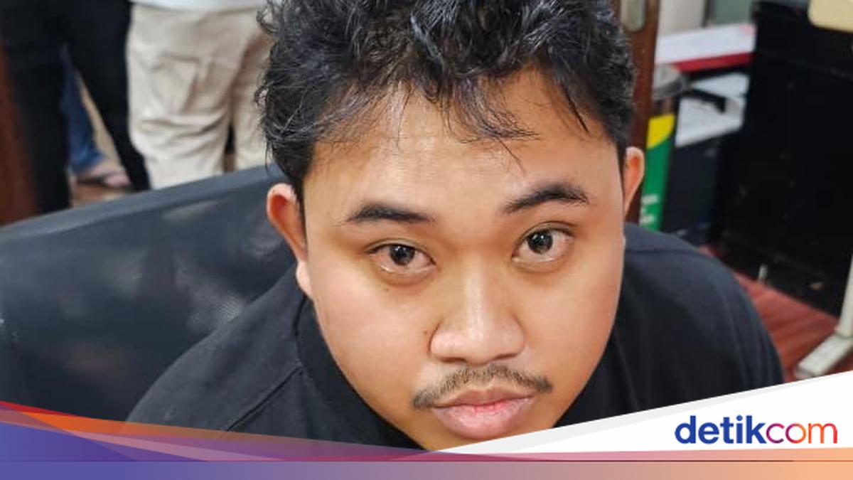 ---
Strategi Perlawanan Bos Gendut dengan Senjata dan Anak-anak sebagai Tameng

---