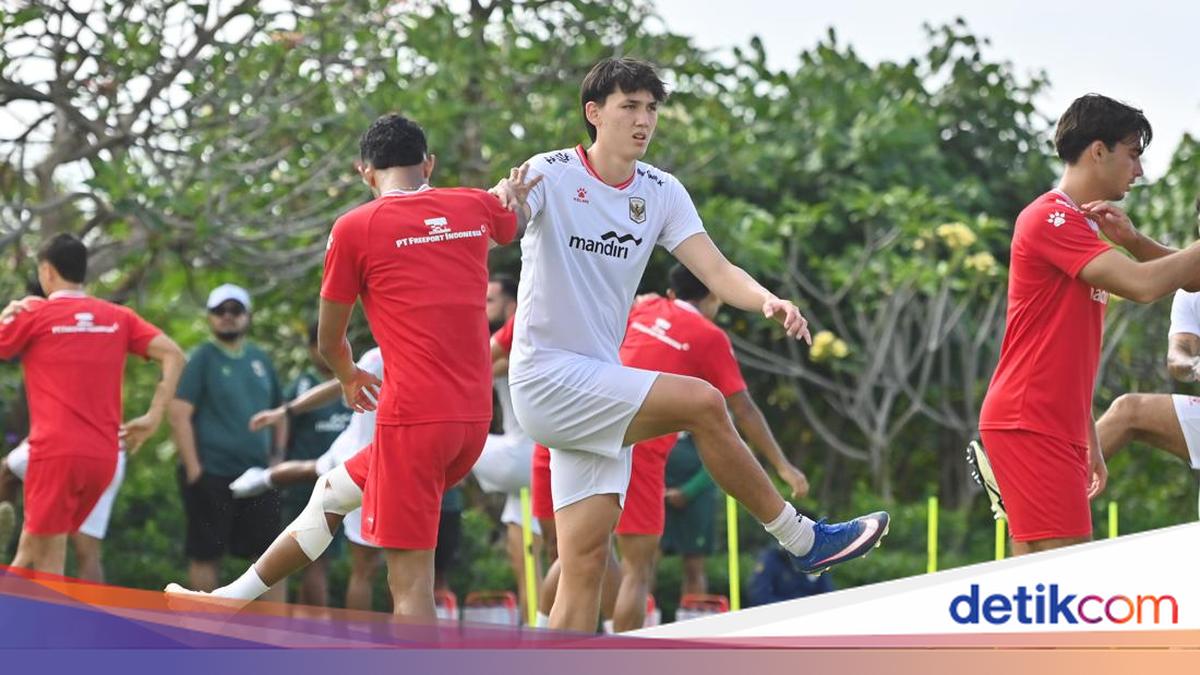 Mengungkap Rahasia Tinggi Badan Mitchell Baker, Striker Timnas Indonesia