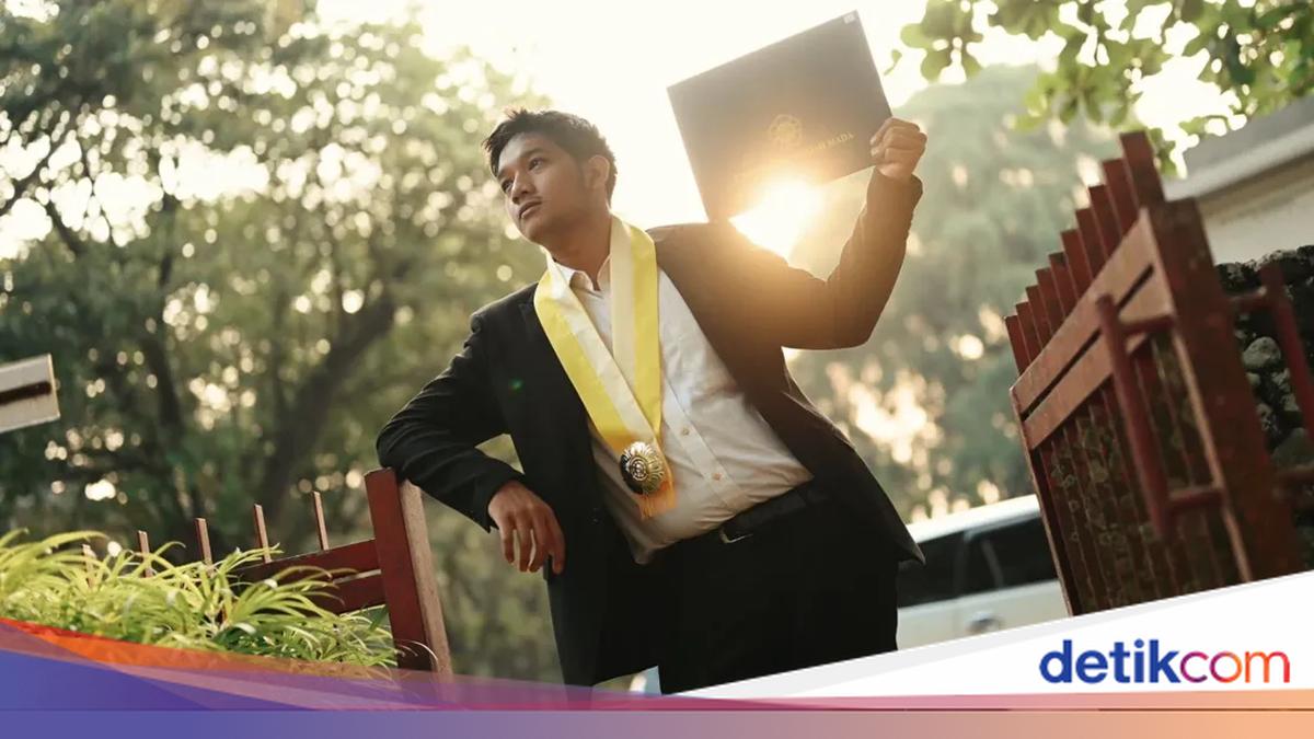 Strategi Sukses Lulus dalam 3,5 Tahun oleh Stanley, Wisudawan UGM