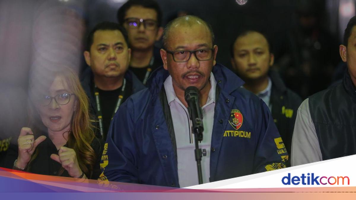 ---
Penyitaan Uang Rp 1,9 Miliar dan 53,8 Juta Dong dari 321 WNA di Jakarta

---