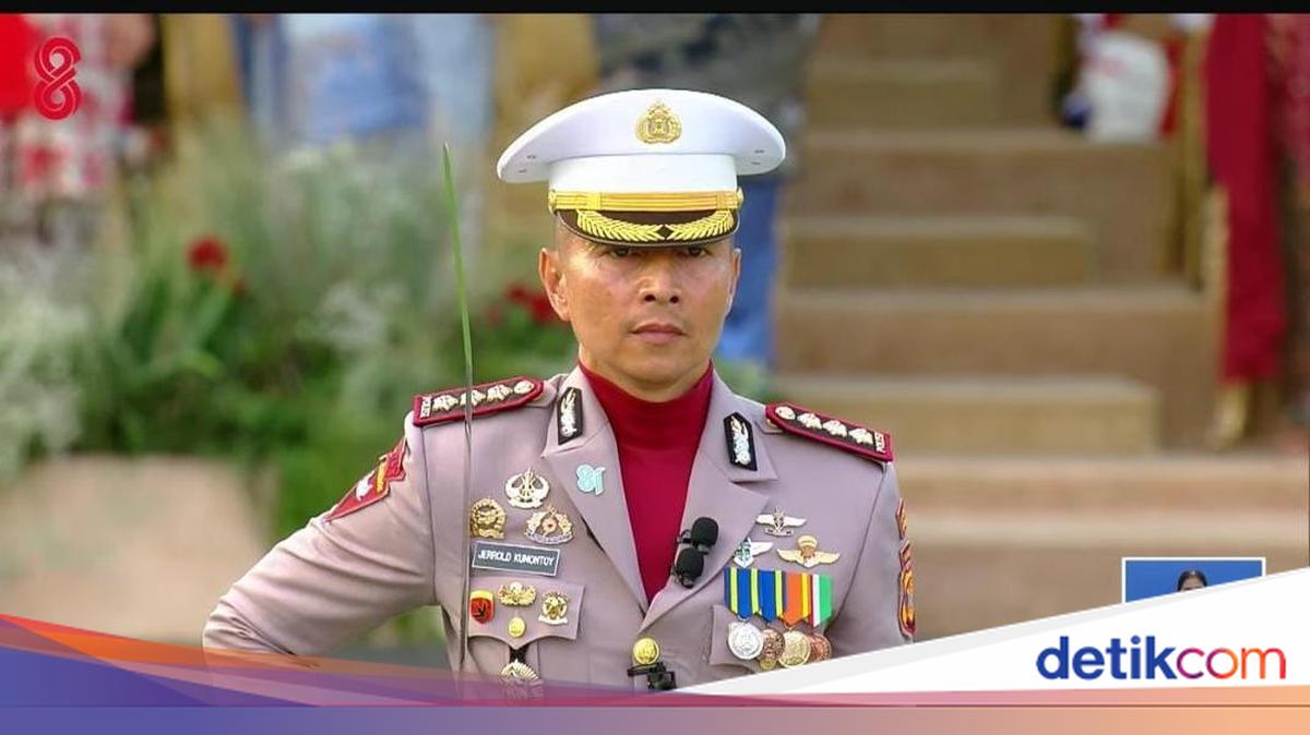 ---
Upacara Penurunan Bendera HUT RI ke-81 Berlangsung Khidmat, Prabowo Meminta Laporan

---
